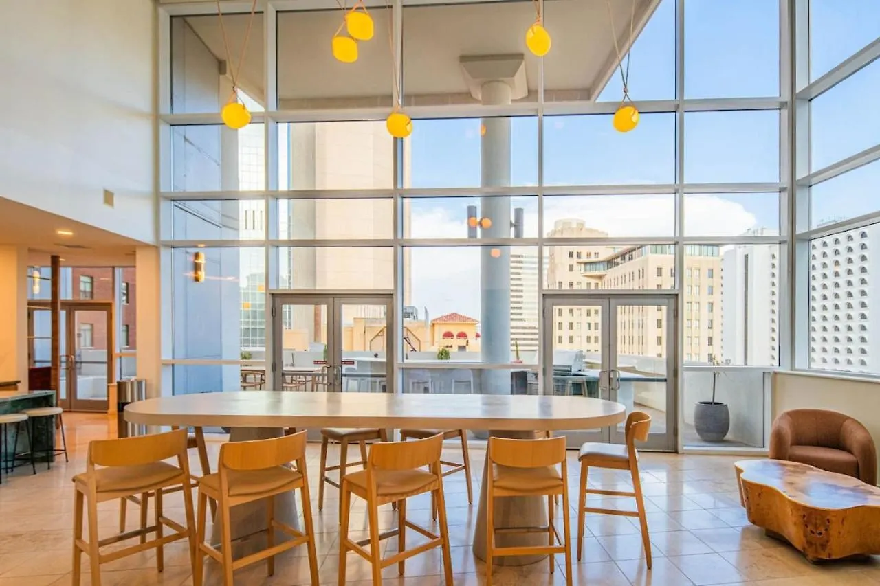 דירות פיניקס Modern 1Br Dt Highrise, Gym, Parking, Pool, W-D, Golf