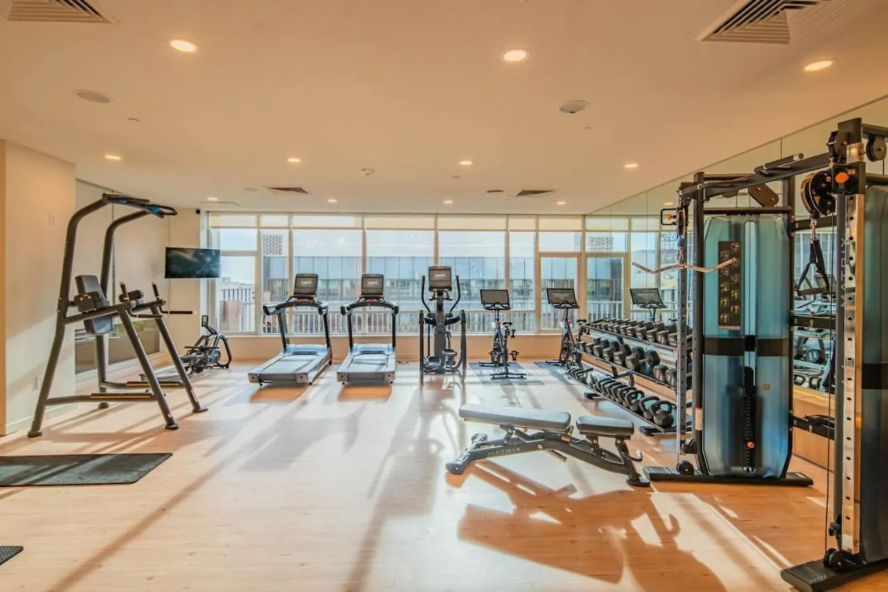 דירות פיניקס Modern 1Br Dt Highrise, Gym, Parking, Pool, W-D, Golf