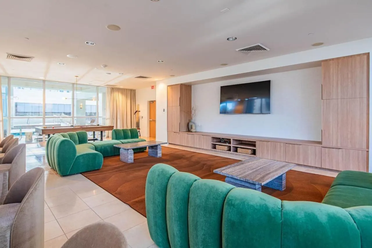 דירות פיניקס Modern 1Br Dt Highrise, Gym, Parking, Pool, W-D, Golf ארצות הברית