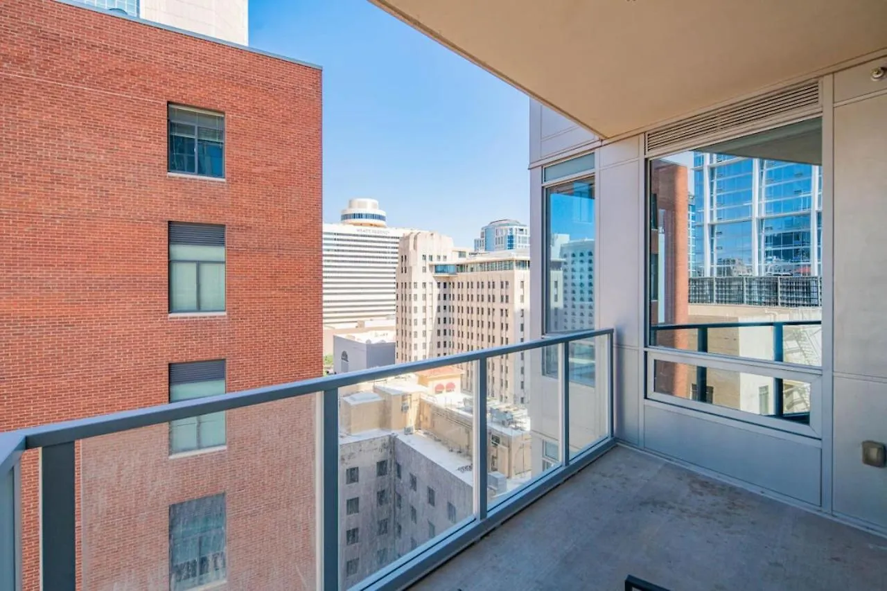 דירות פיניקס Modern 1Br Dt Highrise, Gym, Parking, Pool, W-D, Golf 0*,  ארצות הברית