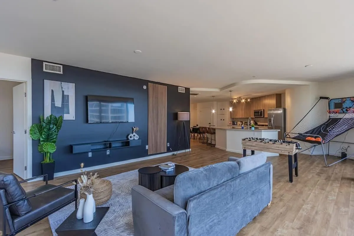 דירות פיניקס Modern 1Br Dt Highrise, Gym, Parking, Pool, W-D, Golf 0*,  ארצות הברית