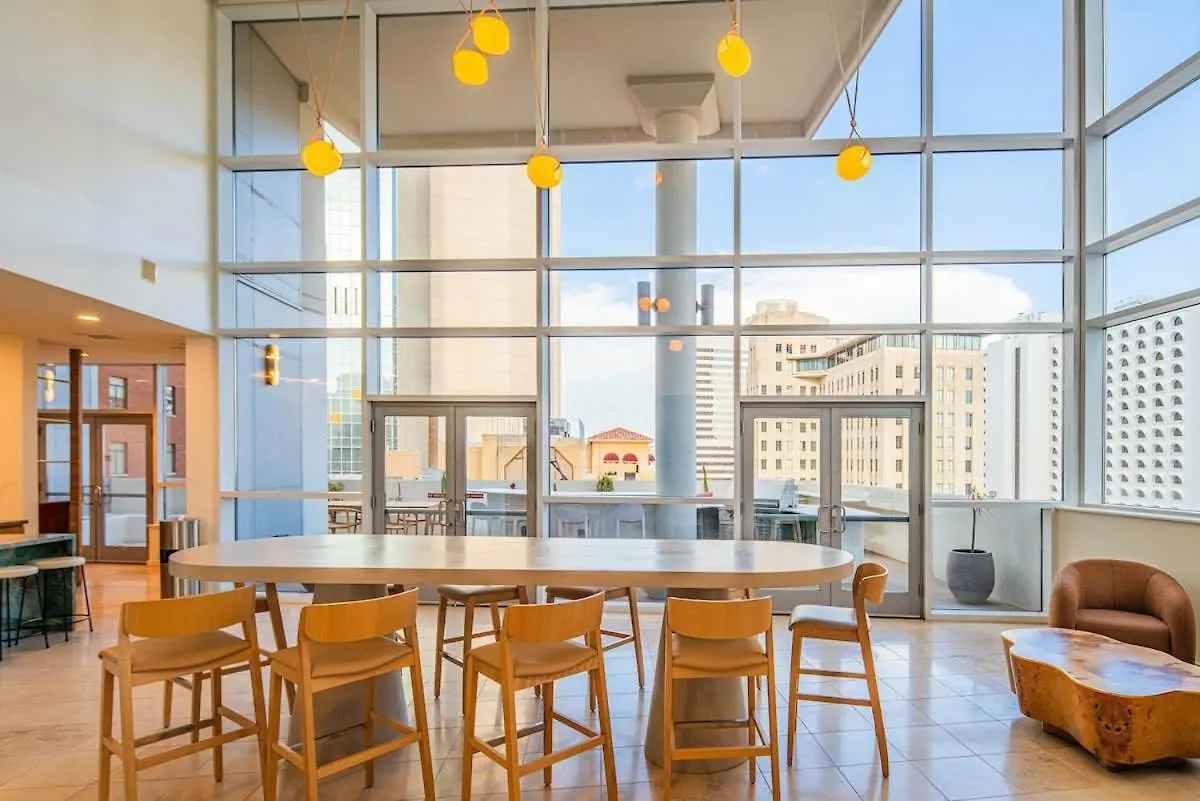 דירות פיניקס Modern 1Br Dt Highrise, Gym, Parking, Pool, W-D, Golf