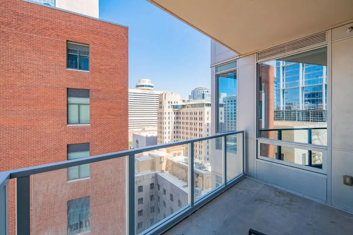 דירות פיניקס Modern 1Br Dt Highrise, Gym, Parking, Pool, W-D, Golf 0*,  ארצות הברית